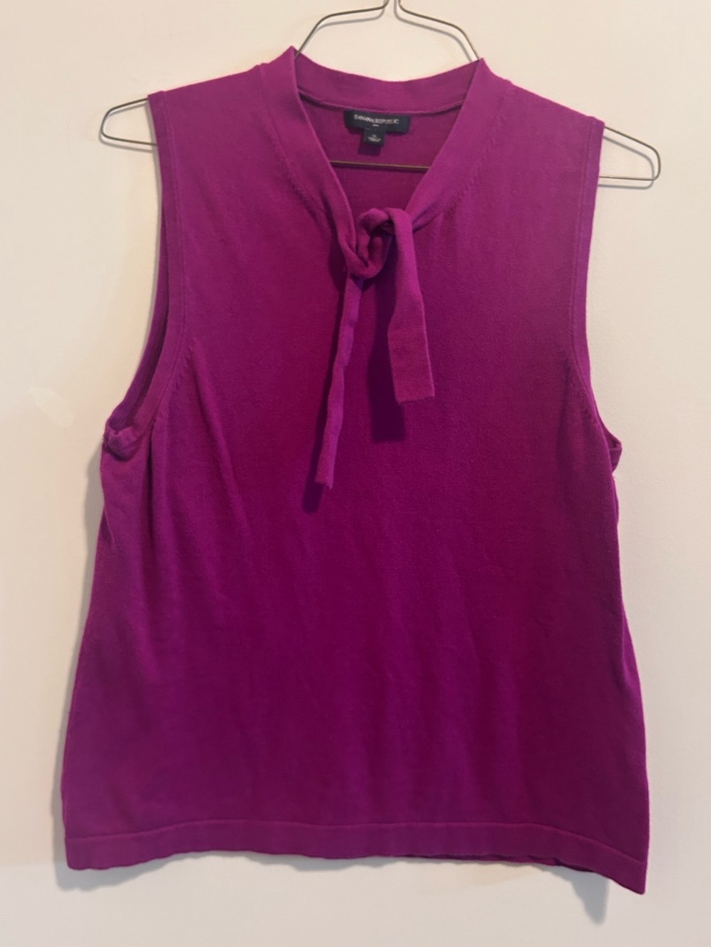 Banana Republic Magenta Tie-Neck Sleeveless Knit Top